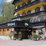 Aparthotel Mountain 3*