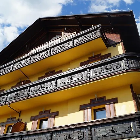 Mountain Aparthotel 3*