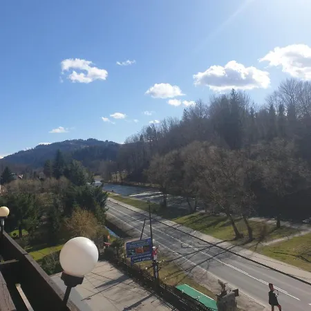 Hotel apartamentowy Mountain